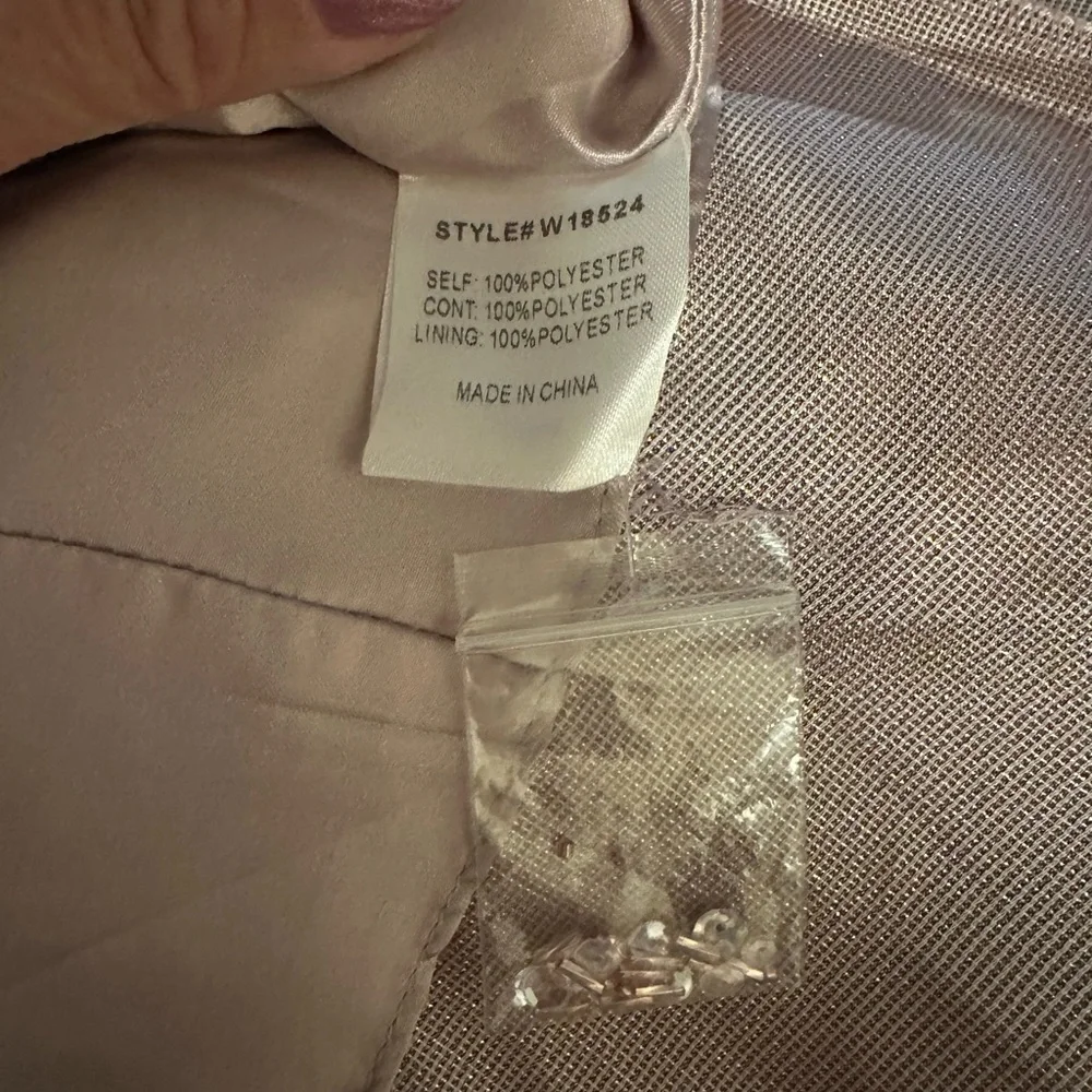 🆕 White Soieblue Shimmering Pink Champagne V neck Beaded sequins Evening Prom M - Picture 10 of 12